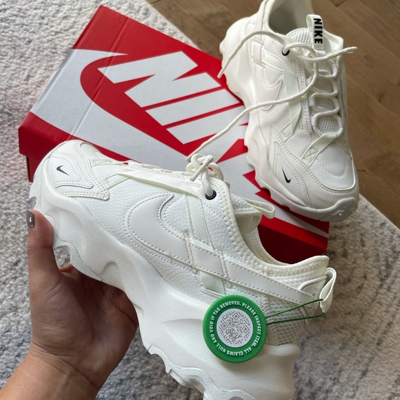 Nike Shoes Brand New Nike 790 Poshmark